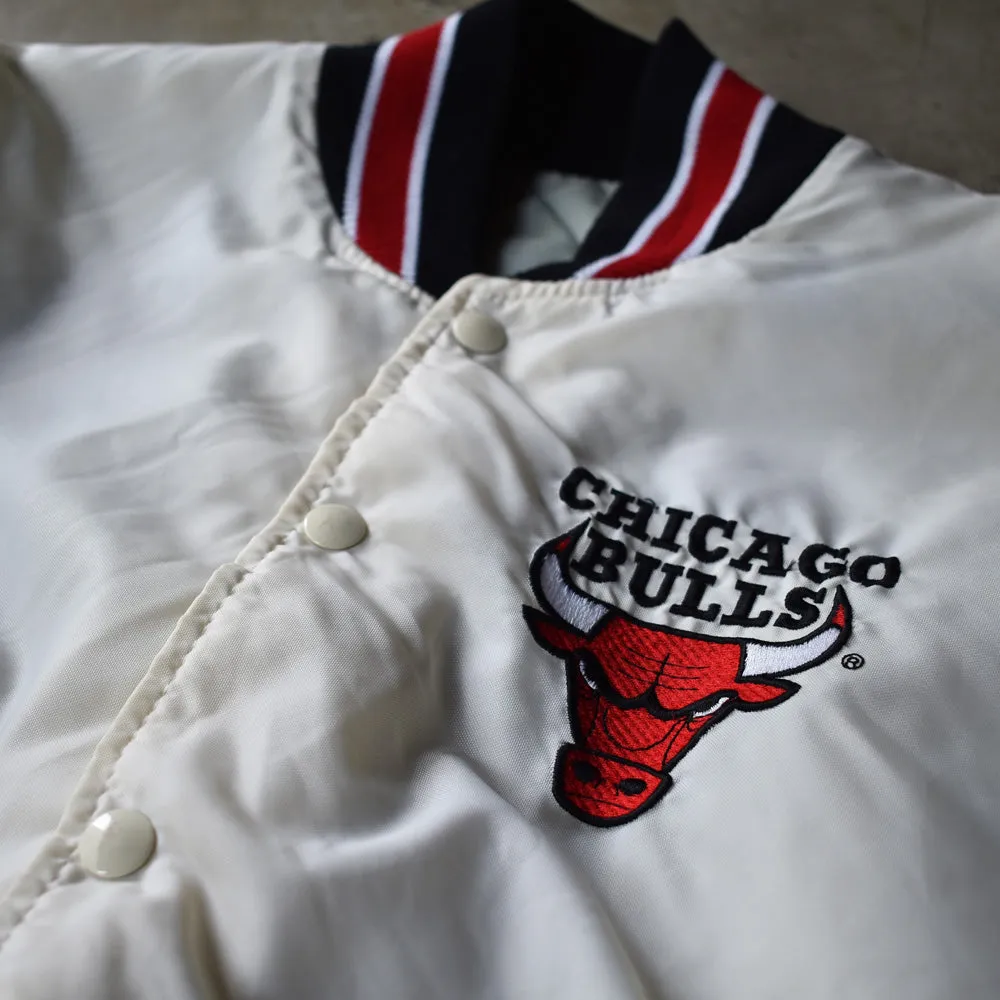 90's NBA Chicago Bulls 中綿入り ナイロン アワードジャケット 230325H