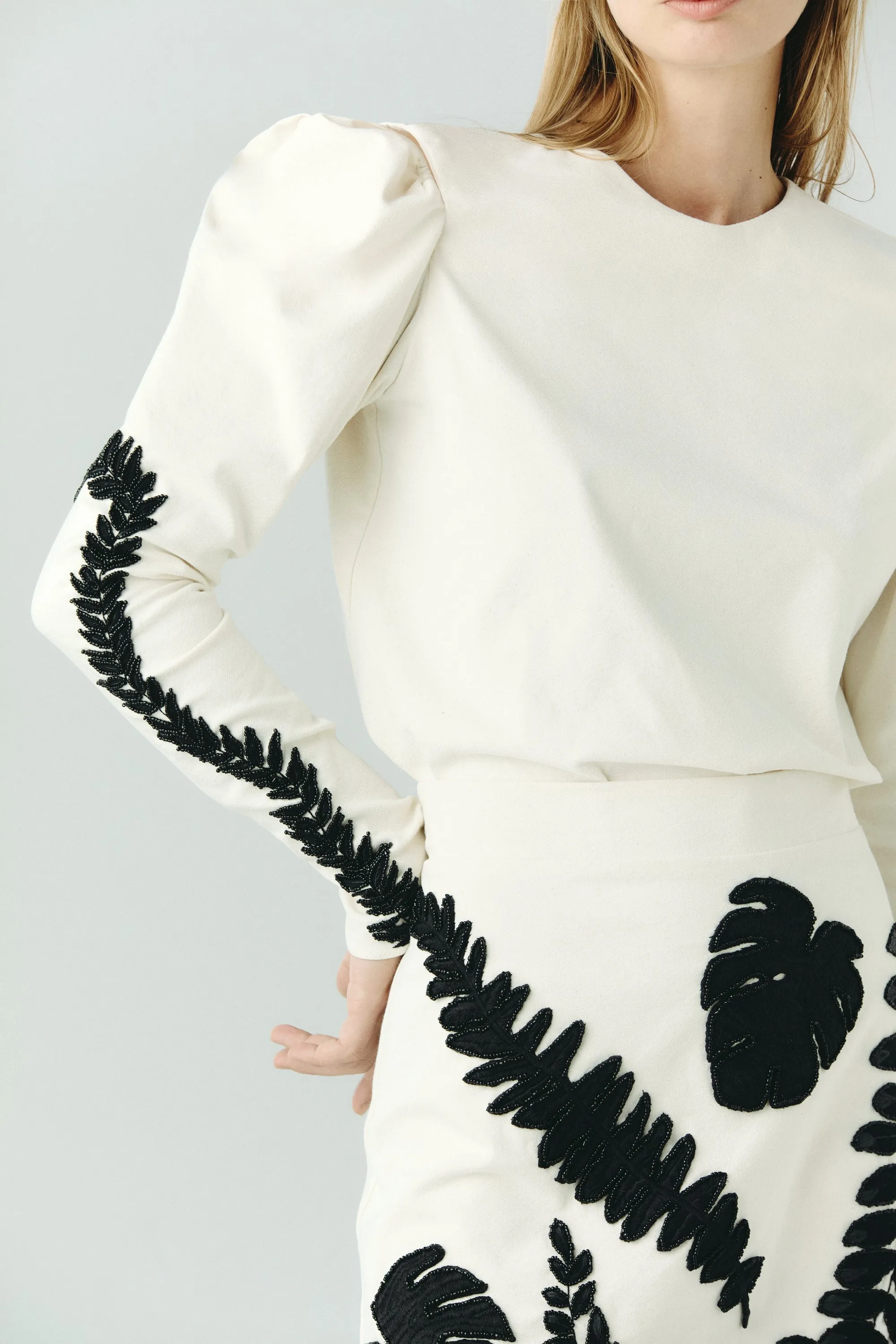 Ana Canvas Hand Embroidered Blouse / Ecru