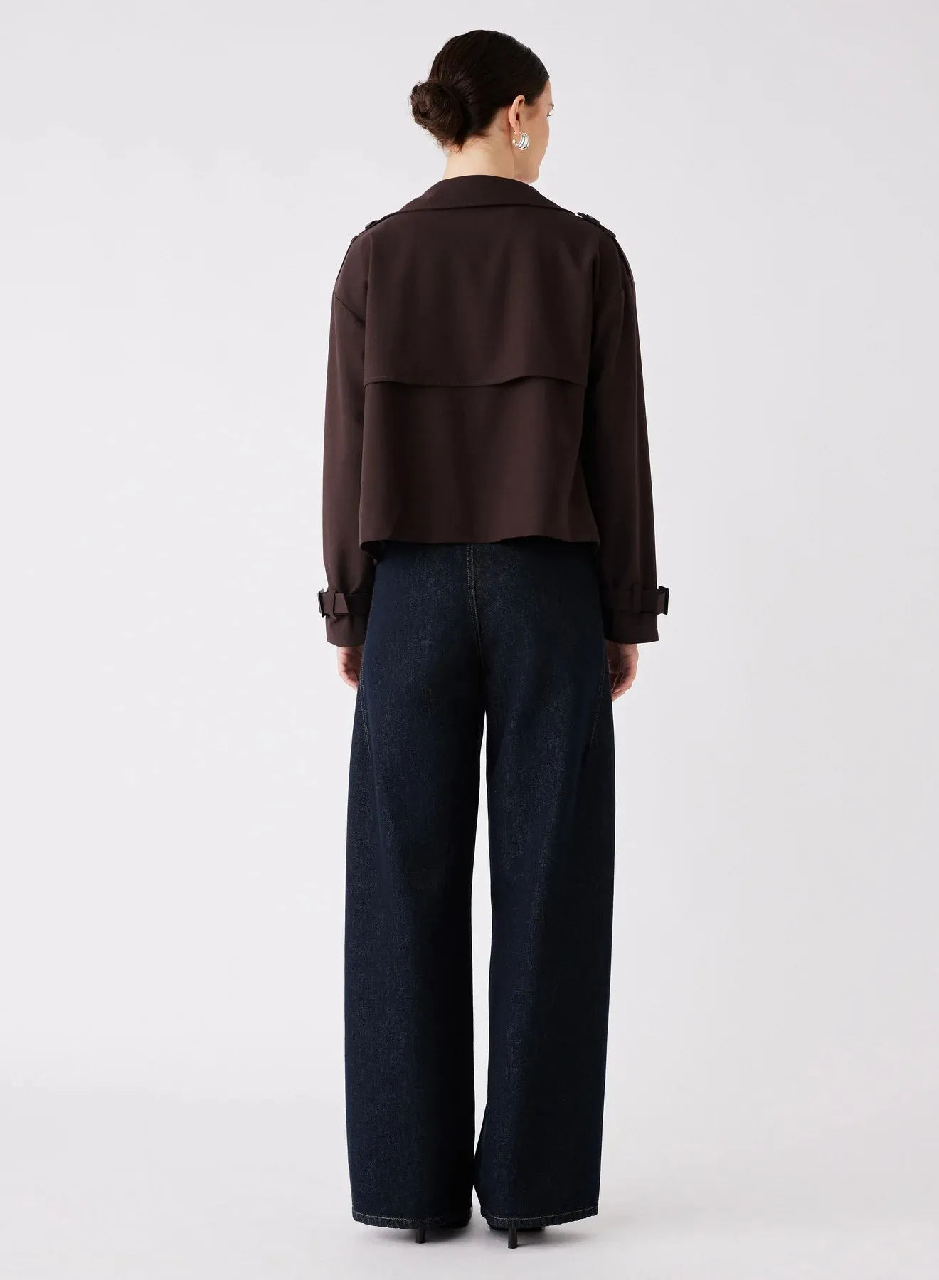 Avenue Cropped Trench