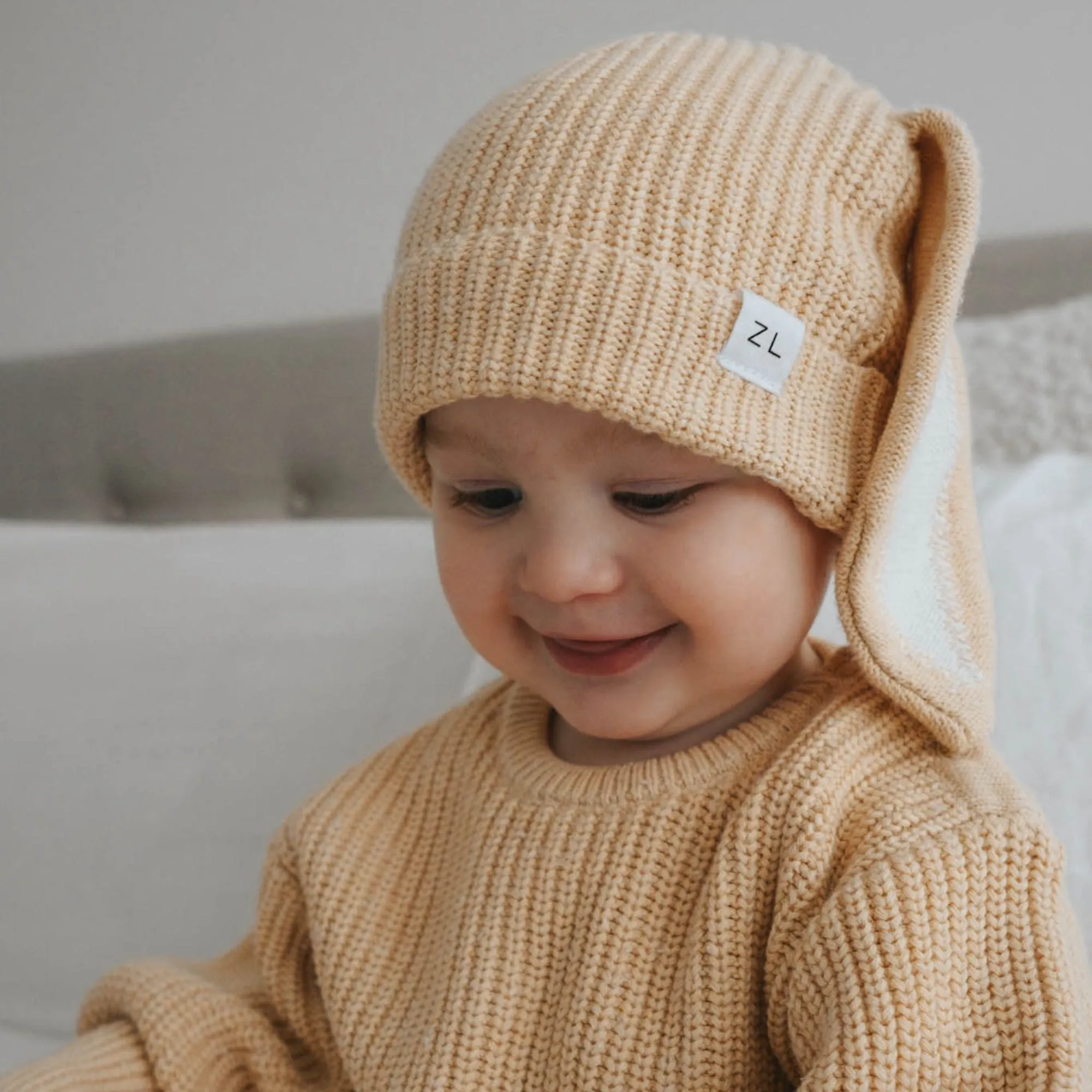 EASTER BEANIE | SAND FLECK