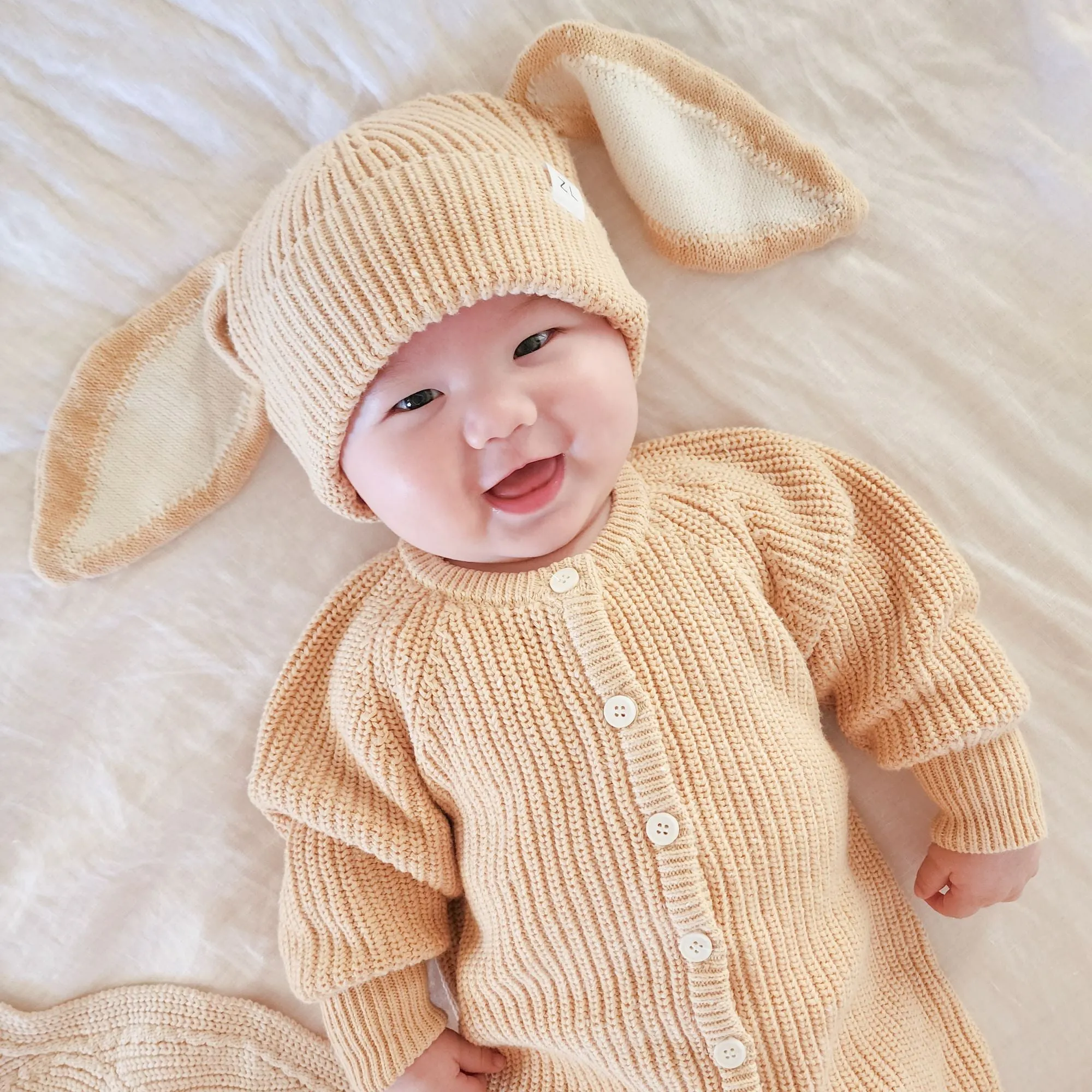 EASTER BEANIE | SAND FLECK