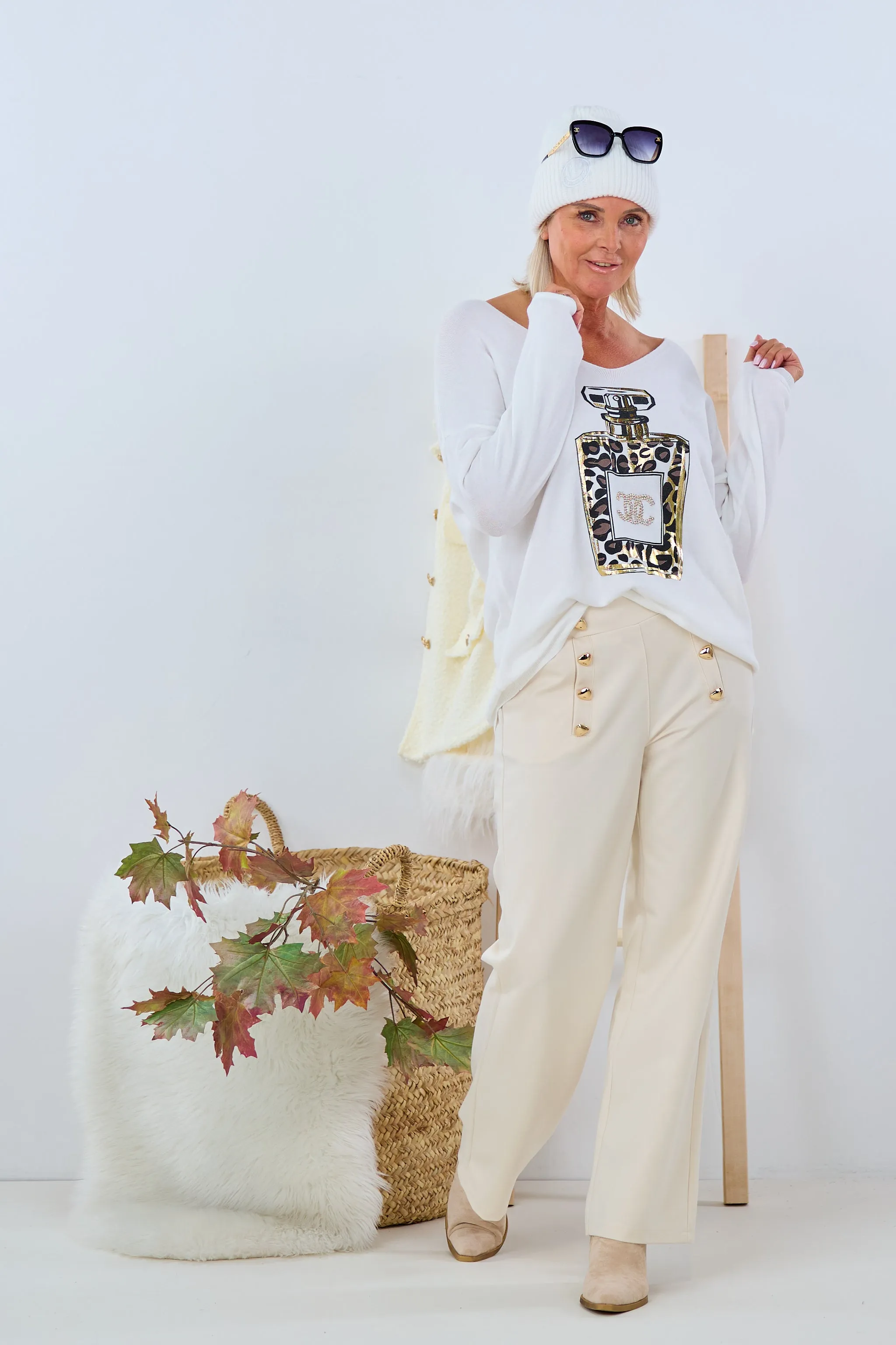 Feinstrickpulli mit Flacon-Druck, ecru