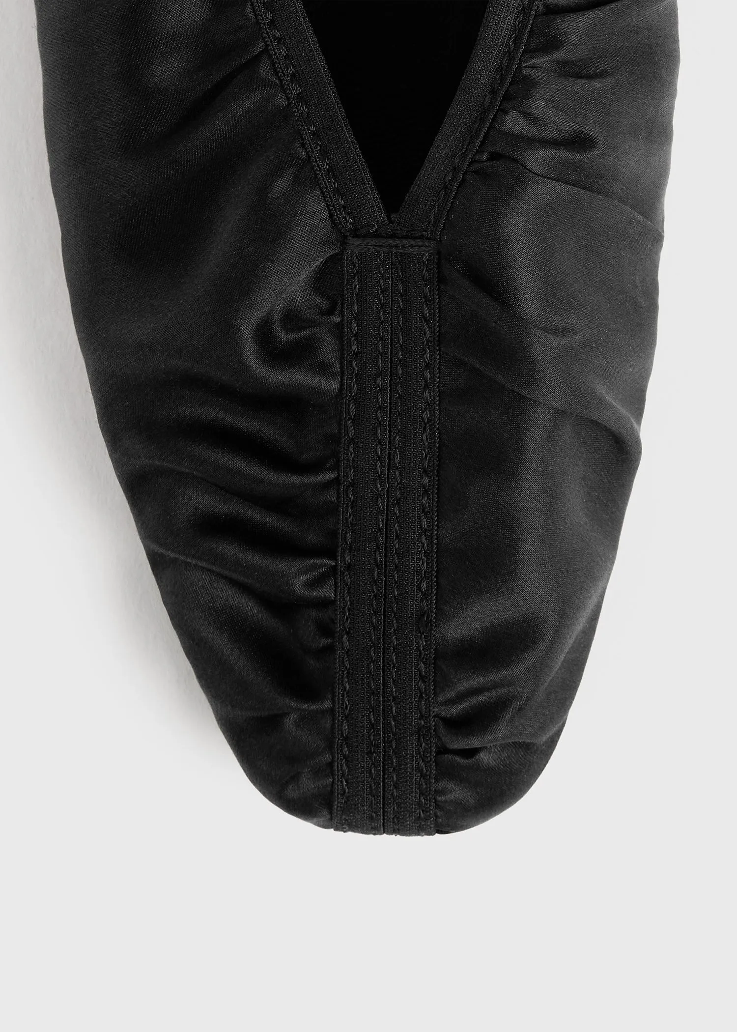 Gathered satin flats black