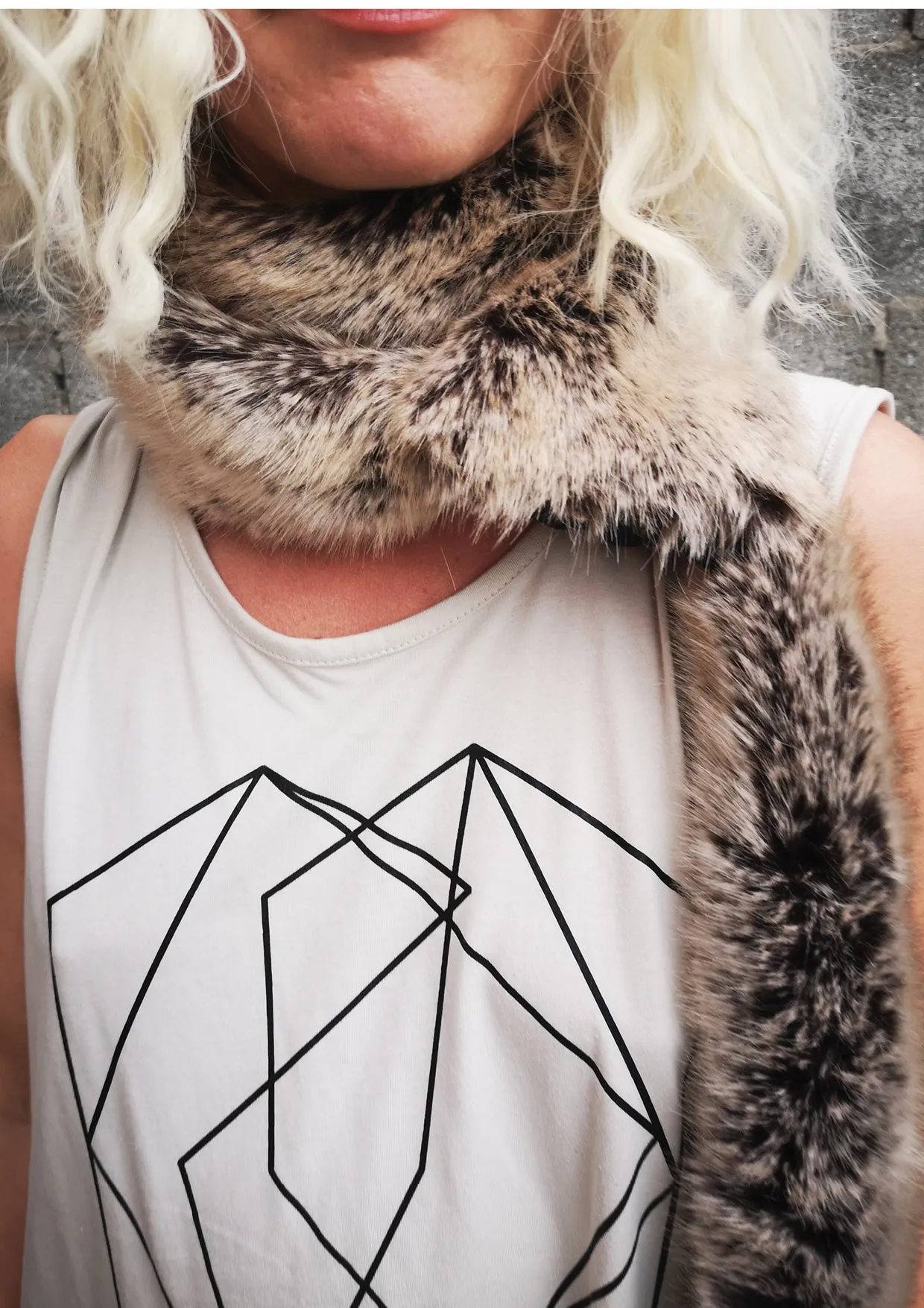 LIMITED EDITION - FAUX FUR SCARF - racoon