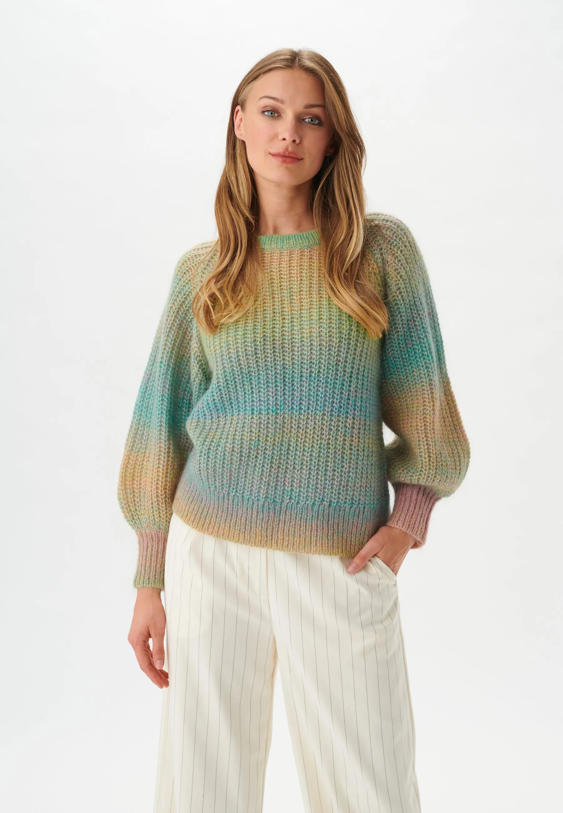 MILLIE (M)-Rainbow