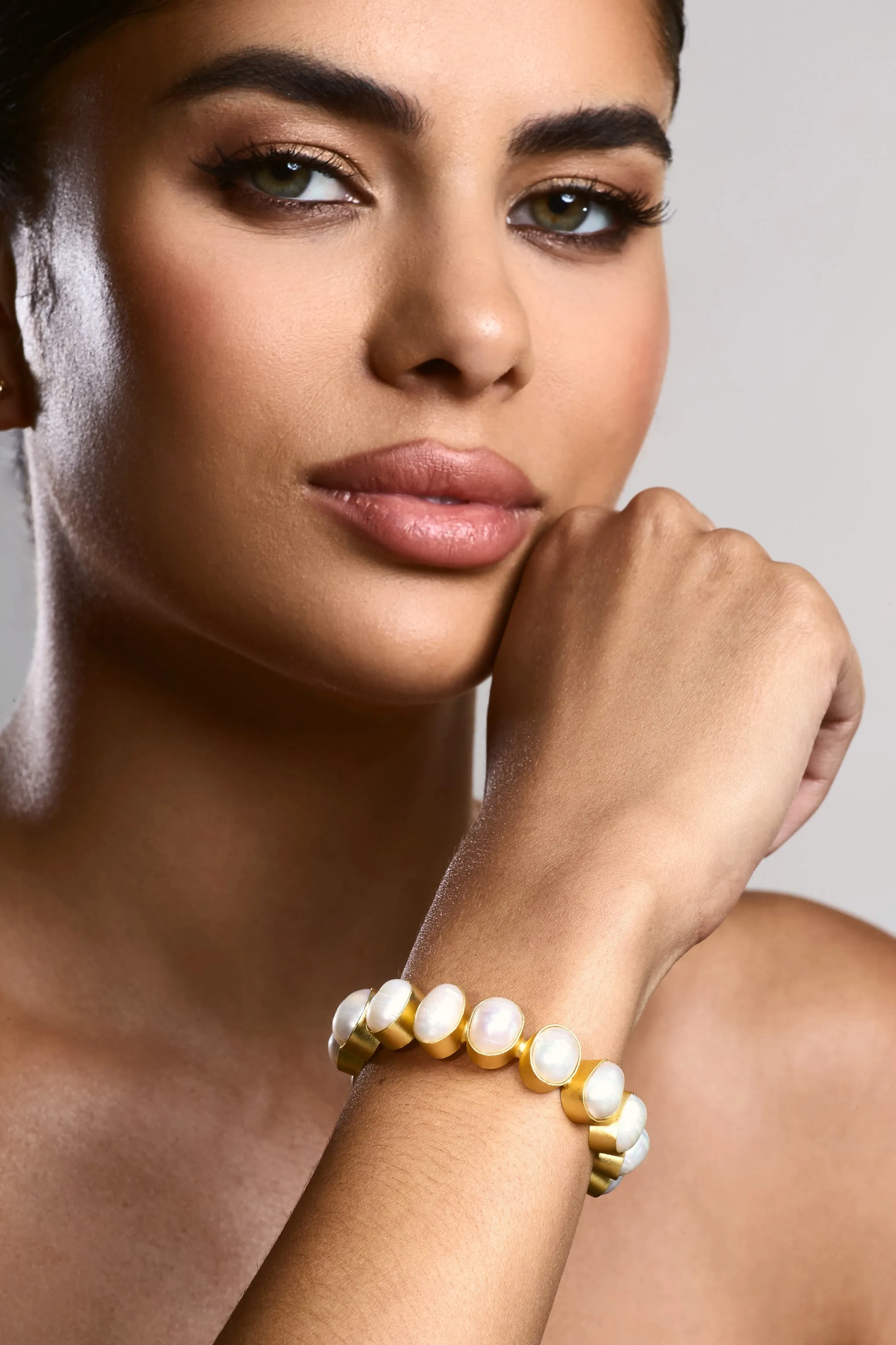 Pebbles | Gold Iridescent Shell Chunky Bangle
