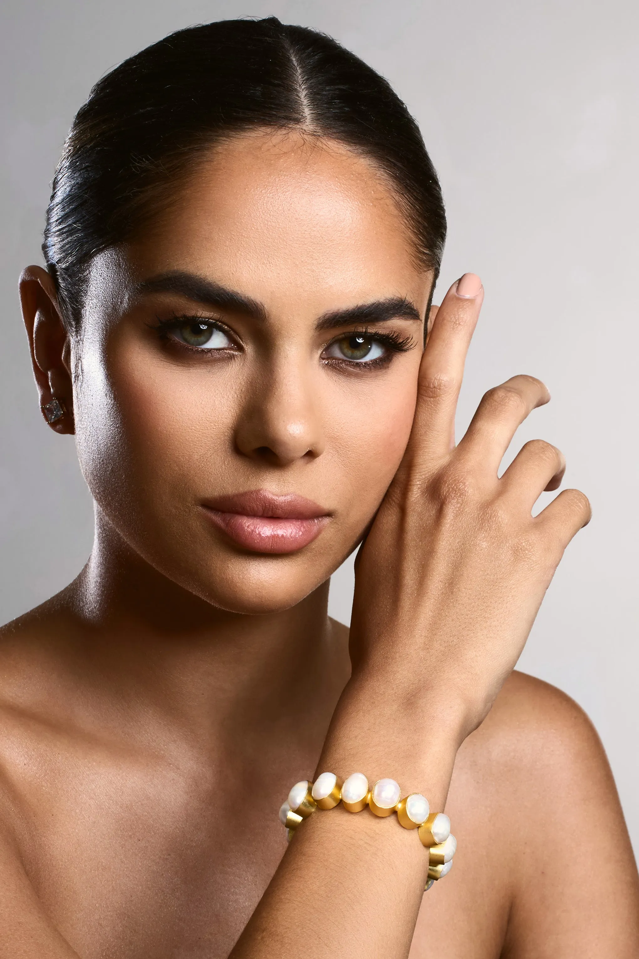 Pebbles | Gold Iridescent Shell Chunky Bangle