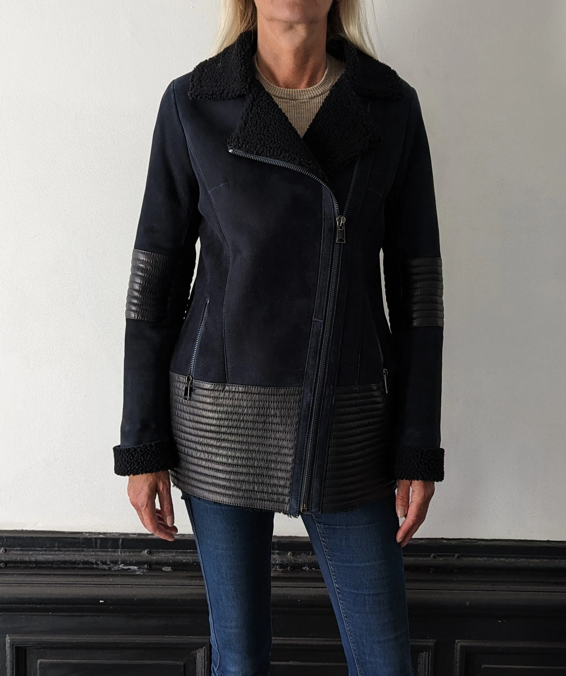 Smilla, 75 cm. - Suede Lamb - Women - Dark Navy
