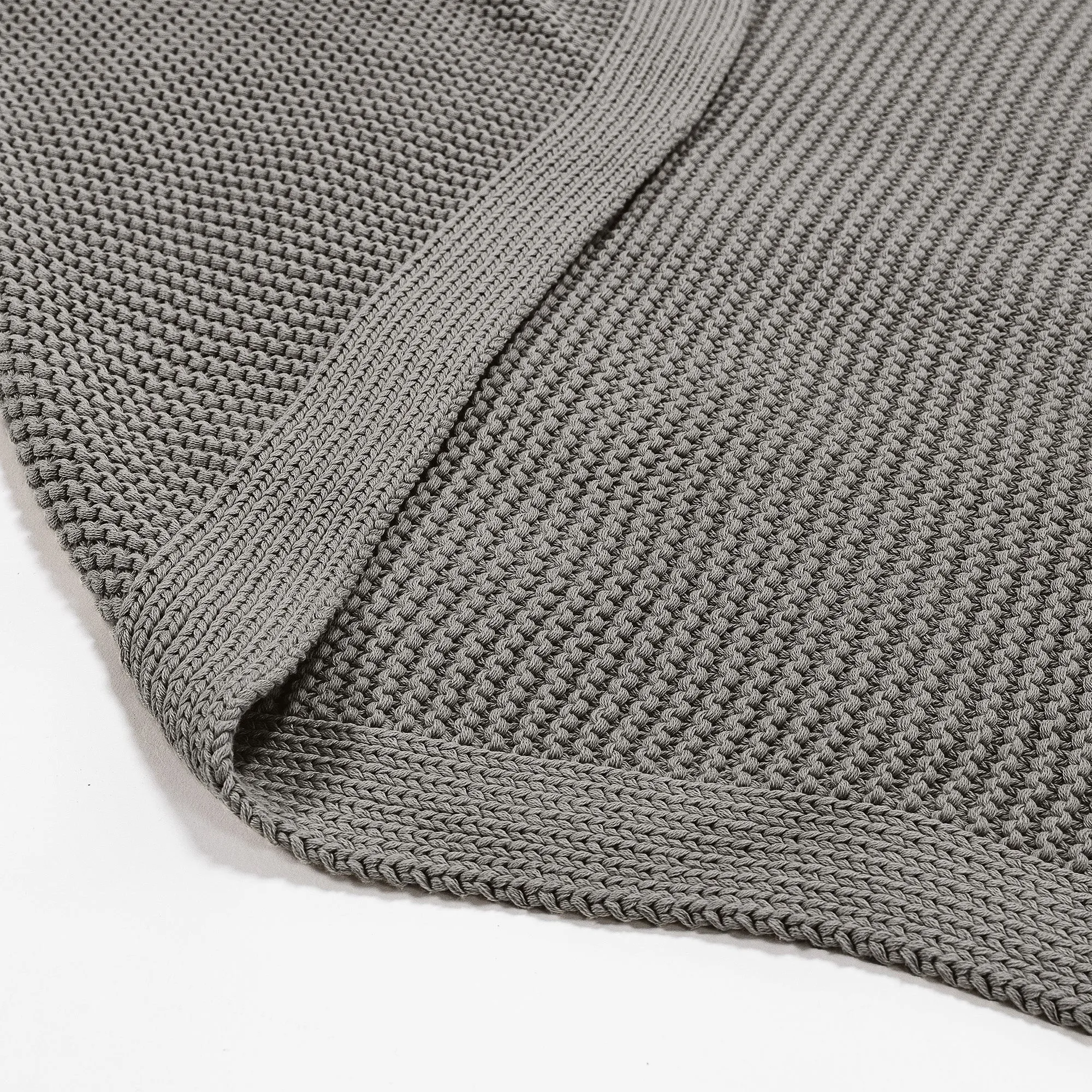 Throw / Blanket - Ellos Knitted Graphite Grey