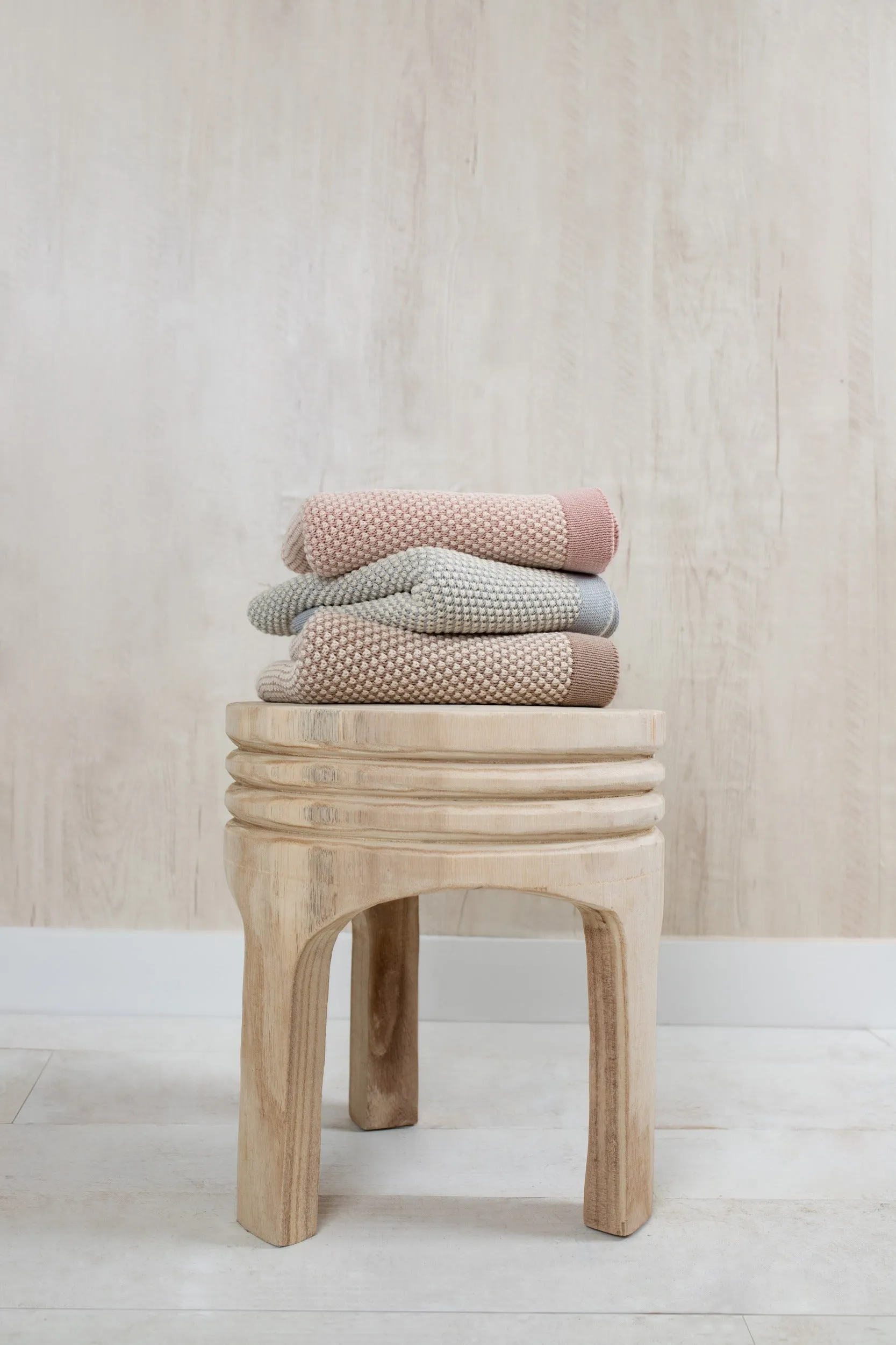 Two-Tone Knit Blanket