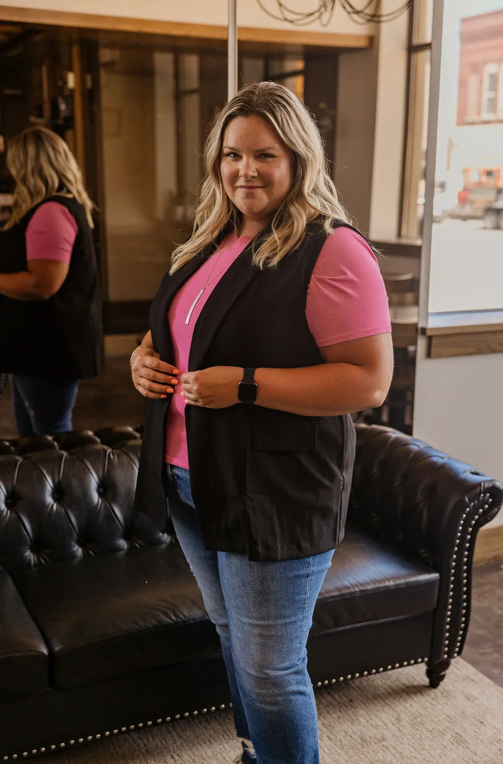 VI CURVY SLEEVELESS BLAZER VEST