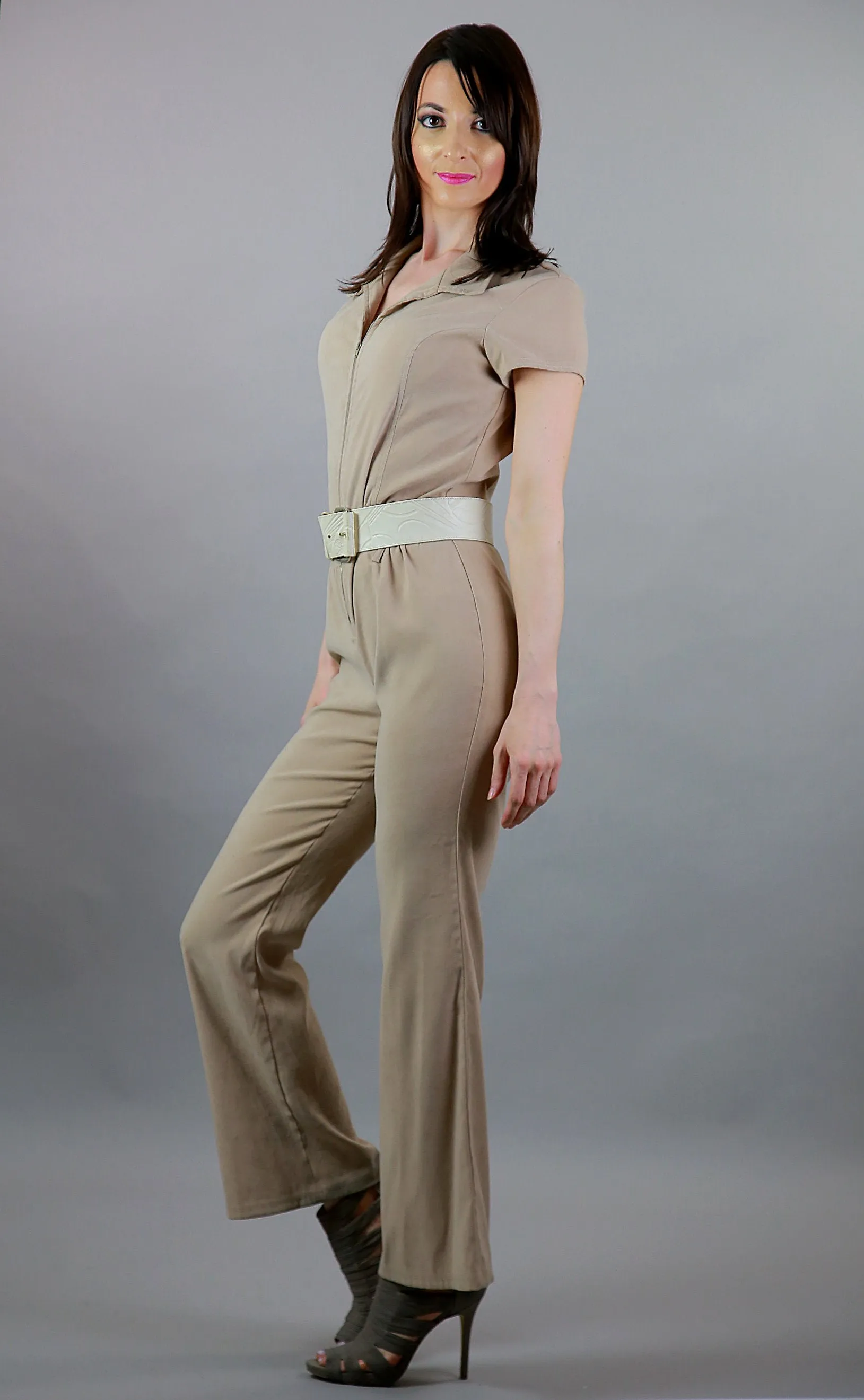 Vintage 80s boho ultra suede jumpsuit romper short sleeve zip up beige