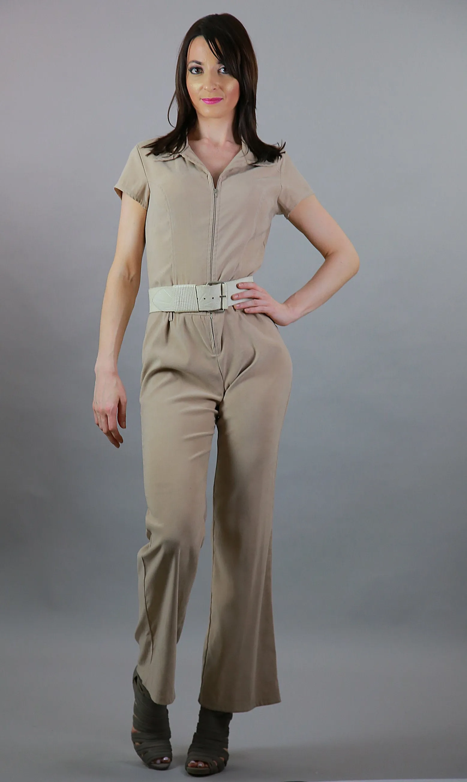 Vintage 80s boho ultra suede jumpsuit romper short sleeve zip up beige